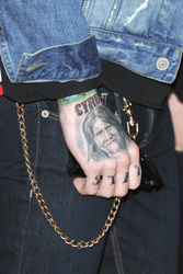 Trace Cyrus (Metro Station)