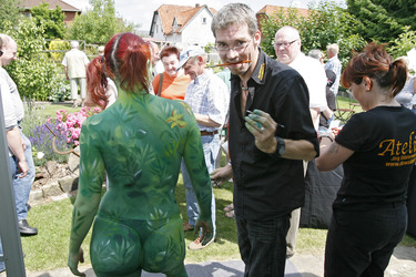 Jörg Düsterwald mit Model Nadine und Assistentin Sunny