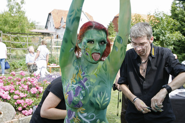 Jörg Düsterwald mit Model Nadine und Assistentin Sunny