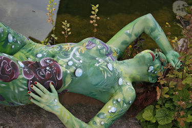 Pflanzenfrau / Plant-Woman