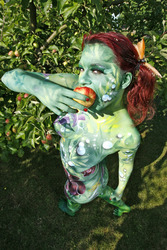 Pflanzenfrau / Plant-Woman