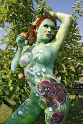 Pflanzenfrau / Plant-Woman