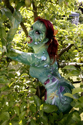 Pflanzenfrau / Plant-Woman