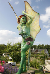 Pflanzenfrau / Plant-Woman