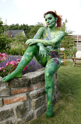 Pflanzenfrau / Plant-Woman