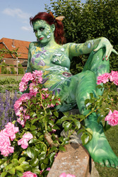 Pflanzenfrau / Plant-Woman