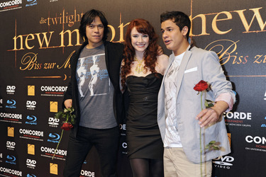 Chaske Spencer, Bryce Dallas Howard, Bronson Pelletier