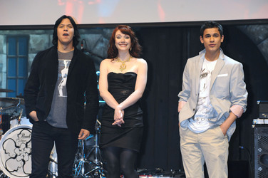 Chaske Spencer, Bryce Dallas Howard, Bronson Pelletier