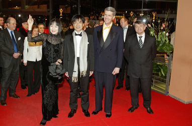 Kaori Momoi, Issey Ogata, Robert Dawson, Aeksandr Sokurov
