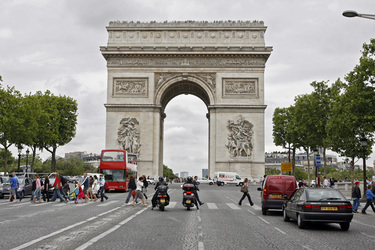 Triumphbogen / Arc de Triomphe