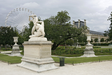 Statue im Tuileriengarten