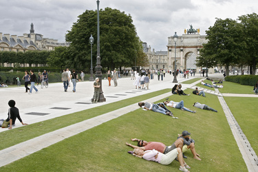Arc de Triomphe du Carrousel und Louvre