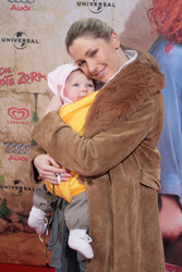 Tokessa Möller-Martinius mit Tochter Joycaurelia