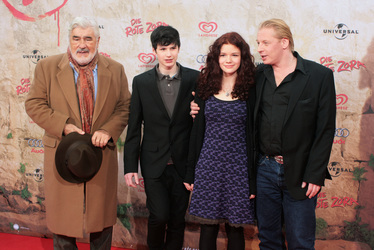 Mario Adorf, Jakob Knoblauch, Linn Reusse, Ben Becker