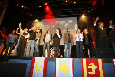 Steve Bacic, Kevin Sorbo, Julie Caitlin Brown, Peter Jurasik, Bruce Boxleitner, Leah Cairns, Nicki Clyne, Michelle Forbes, Jamie Bamber, Mary McDonnell, René Auberjonois, John de Lancie