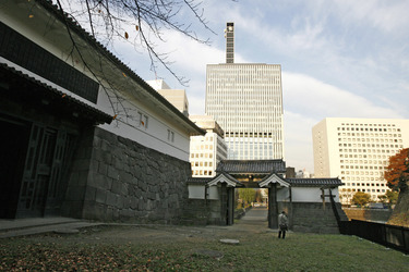 Shimizumon Tor in den Kaiserlichen Gärten