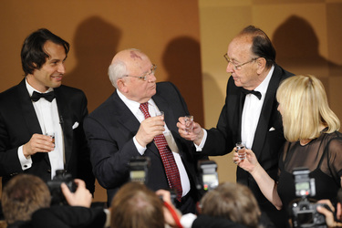 Alexander Stecher, Michail Gorbatschow, Hans-Dietrich Genscher, Patricia Riekel