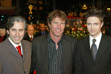 Paul Weitz, Dennis Quaid, Topher Grace