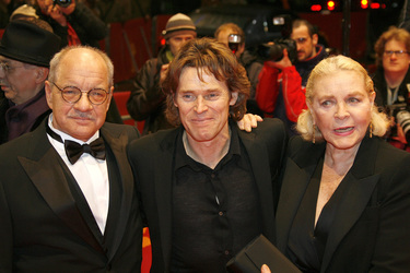 Paul Schrader, Willem Dafoe, Lauren Bacall