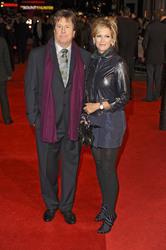 Andy Tennant mit Begleitung