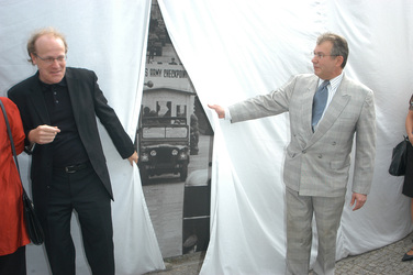 Thomas Flierl, Roy S. Weatherston