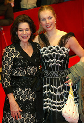 Hannelore Elsner, Nadja Uhl