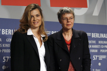 Marina Hands, Pascale Ferran