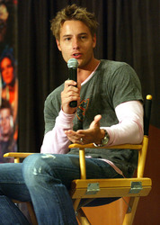 Justin Hartley