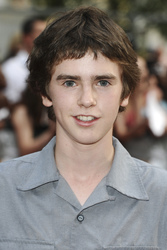 Freddie Highmore
