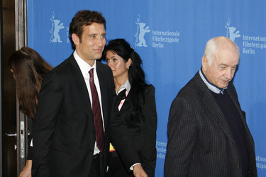 Clive Owen, Armin Mueller-Stahl