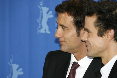 Clive Owen, Tom Tykwer