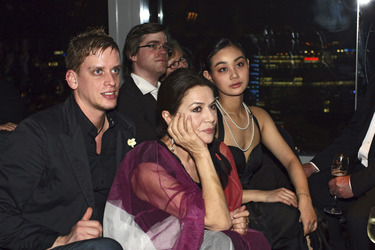 Hannelore Elsner, Aya Irizuki