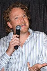 Robert Duncan McNeill