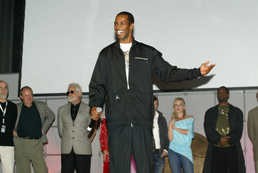 Anthony Montgomery, Tony Amendola, Robert O'Reilly, J.G. Hertzler, Tom Lenk, Julie Benz, Tim Russ