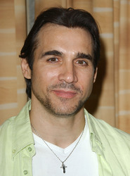 Adrian Paul