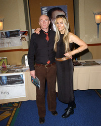 Wayne Pygram, Virginia Hey
