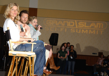 Kate Vernon, Jamie Bamber, Katee Sackhoff