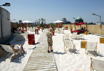 Blick auf das Gemeinschaftskraftwerk Linden (Die drei warmen Brüder) und das Anzeigerhochhaus