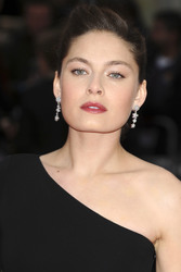 Alexa Davalos