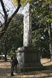 Am Weg zum Yasukuni-Schrein
