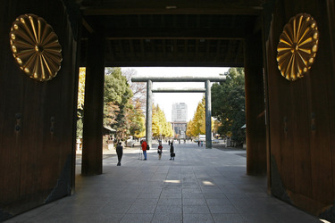 Hall of Worhip und Divine Gate