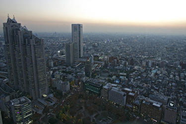 Blick von 45. Stock des Tokyo Metropolitan Government Buildings