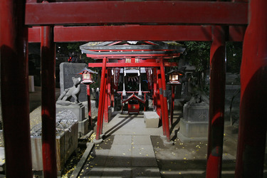 Am Hanazono-jinja Schrein