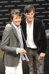 Roman Knizka, Tobey Wilson