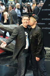 Paul Reeves, Ross Antony