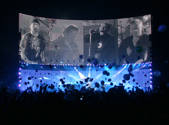 U2