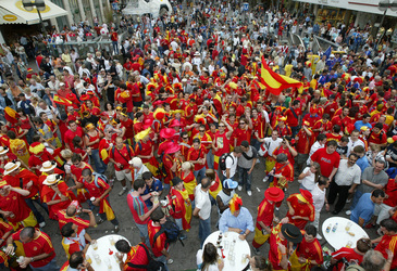 Fans aus Spanien auf der Fanmeile