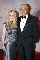 Mirja du Mont, Sky du Mont