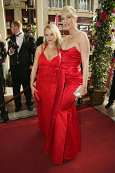 Nova Meierhenrich, Sarah Kern