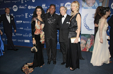 Jermaine Jackson mit Ehefrau Halima Rashid, Tommy Hilfiger mit Ehefrau Dee Ocleppo